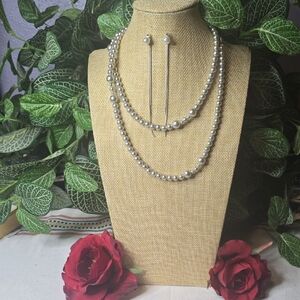 Silver / Gray Faux Pearl (Acrylic) Necklace & Faux Pearl Earrings